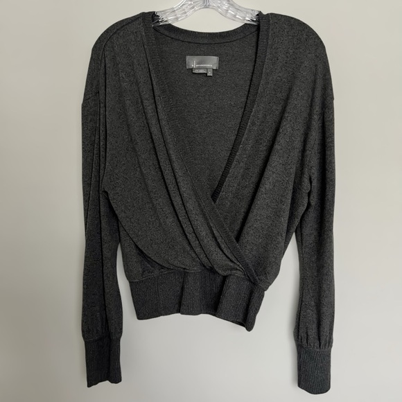 Anthropologie Grey Rocio Surplice Knit Sweater Top Size Small Cozy Balletcore - Picture 2 of 6